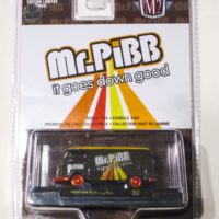 M2 Machines Mr. Pibb 1960 VW Delivery Van Limited Edition CHASE 750 pieces (1:64 scale)